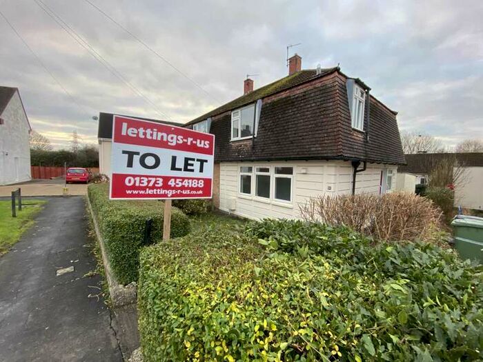 3 Bedroom House To Rent In St Marys Road, Frome, Somerset, BA11
