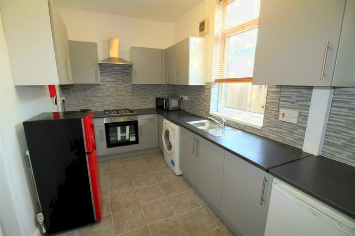 5 Bedroom Terraced House To Rent In Newdigate Villas, Nottingham, NG7
