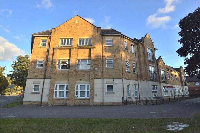 2 Bedroom Flat To Rent In Annecy Court, Queens Place, Cheltenham GL51