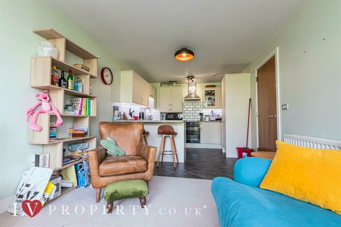 2 Bedroom Apartment To Rent In Alfred Knight Way, Birmingham City Centre, B15