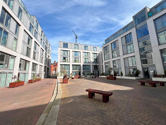 2 Bedroom Flat To Rent In Commercial Street, Birmingham, West Midlands, B1