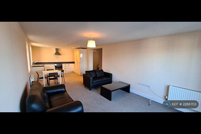 2 Bedroom Flat To Rent In Dixon Street, Swindon, SN1