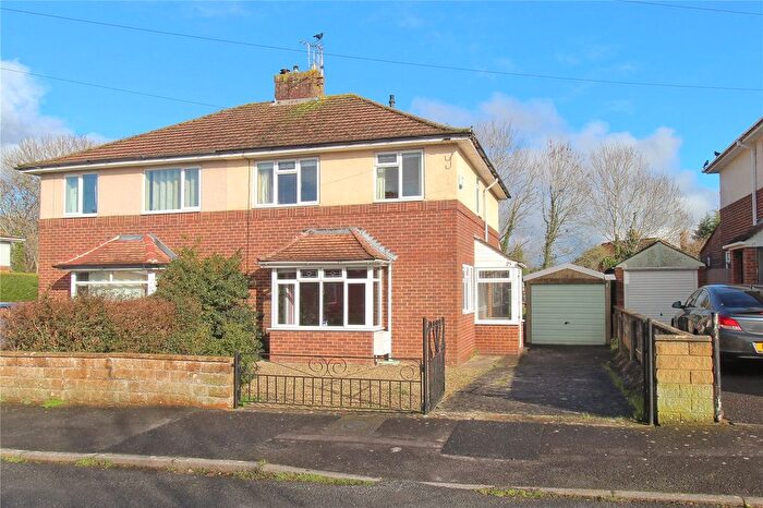 3 Bedroom Semi Detached House For Sale In Elmdale Road, Trowbridge, BA14