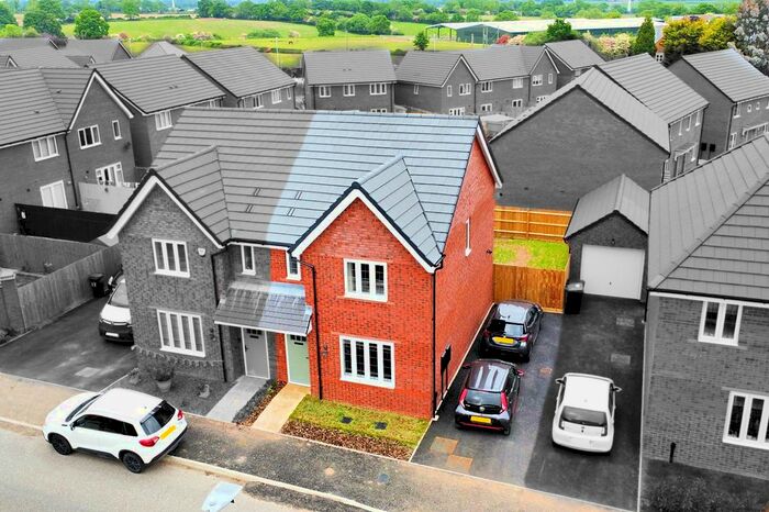 3 Bedroom Semi-Detached House For Sale In Hall Lane, Newbold Verdon, LE9