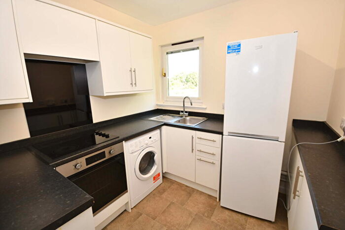 2 Bedroom Flat To Rent In Miller Road, Inverness, IV2