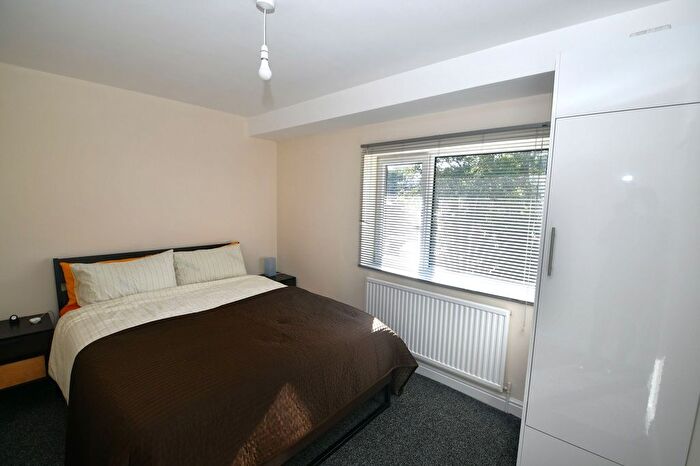 3 Bedroom Terraced House For Sale In Brentwood, Salford, M6