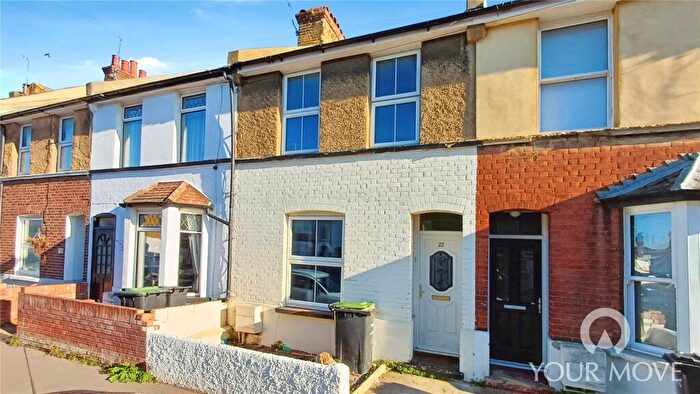3 Bedroom Terraced House For Sale In Lynton Road South, Gravesend, Kent, DA11