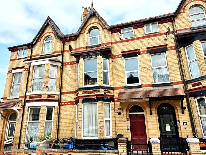 2 Bedroom Flat To Rent In John Street, Rhyl, Denbighshire, LL18