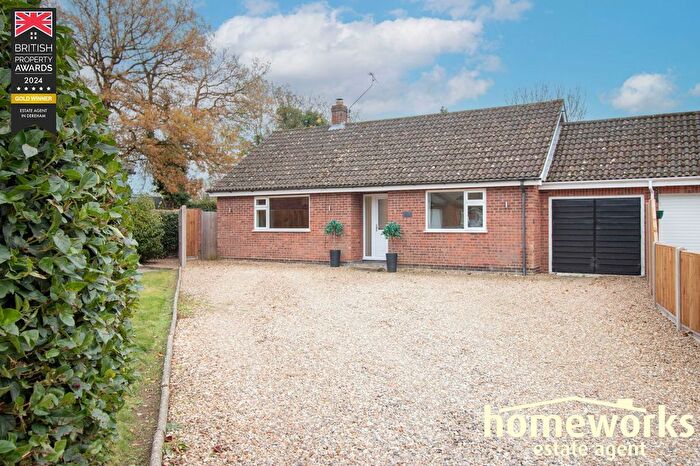 3 Bedroom Bungalow For Sale In Swan Drive, Gressenhall, Dereham, NR20