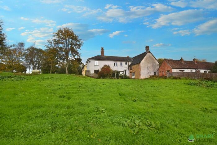 4 Bedroom Semi-Detached House For Sale In Cutteridge Lane, Whitestone, Exeter, EX4