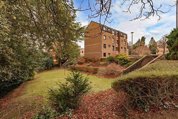 1 Bedroom Flat For Sale In / Guardianswood, Edinburgh, EH12