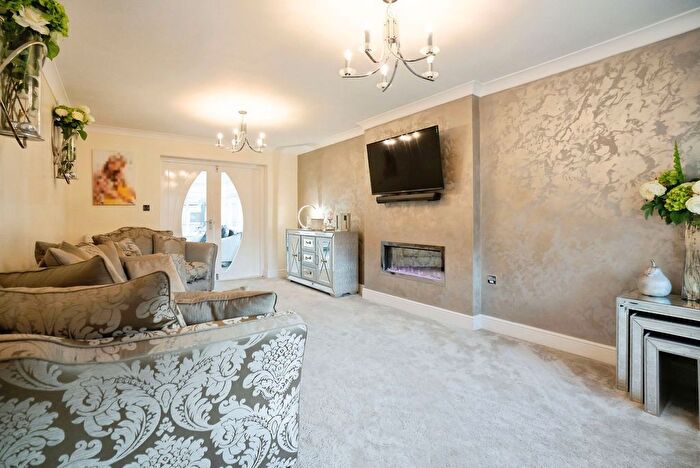 5 Bedroom Detached House For Sale In Fox Bank Close, Widnes, WA8