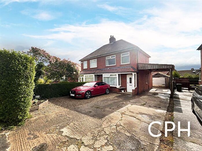 3 Bedroom Semi-Detached House For Sale In Scalby Road, Burniston, YO13