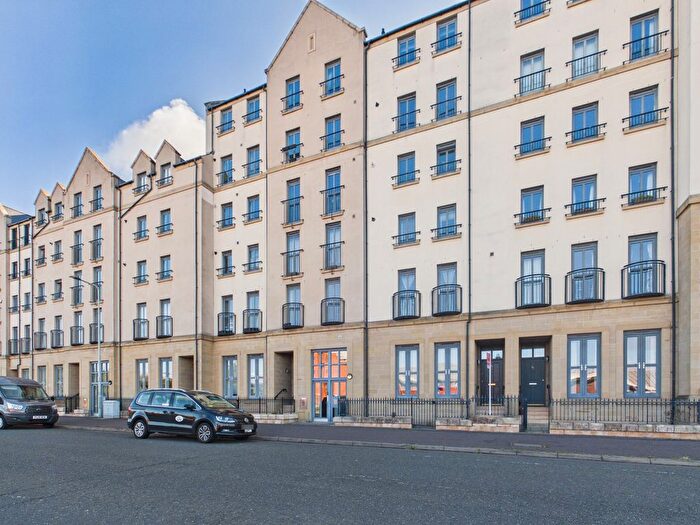 2 Bedroom Flat To Rent In Newhaven Place, Newhaven, Edinburgh, EH6
