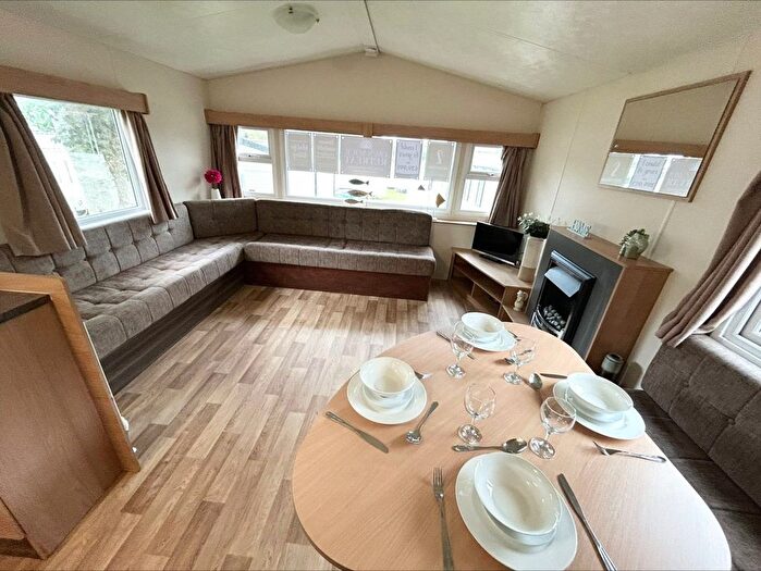 2 Bedroom Park Home For Sale In Dartmouth Road, Paignton, TQ4