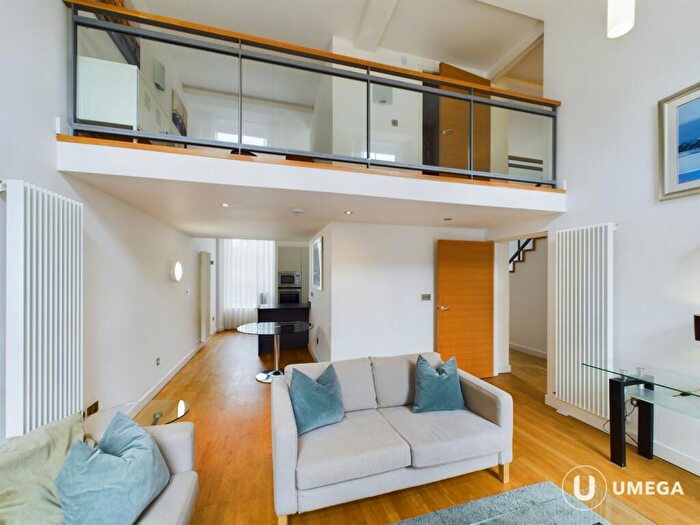 3 Bedroom Apartment To Rent In Simpson Loan, Quartermile, Edinburgh, EH3