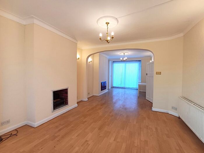 3 Bedroom Terraced House To Rent In Ramsgill Drive, Ilford, IG2
