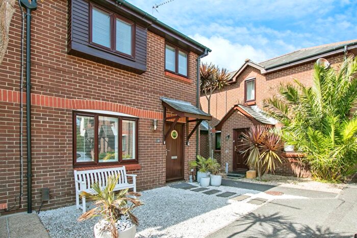 3 Bedroom Terraced House For Sale In Labrador Drive, Poole, BH15