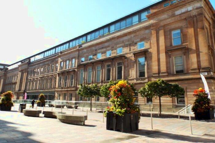 2 Bedroom Flat To Rent In Ingram Street, Glasgow, G1