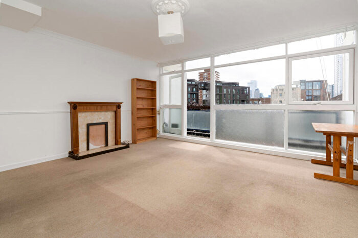 2 Bedroom Apartment To Rent In Murray Grove, London, N1