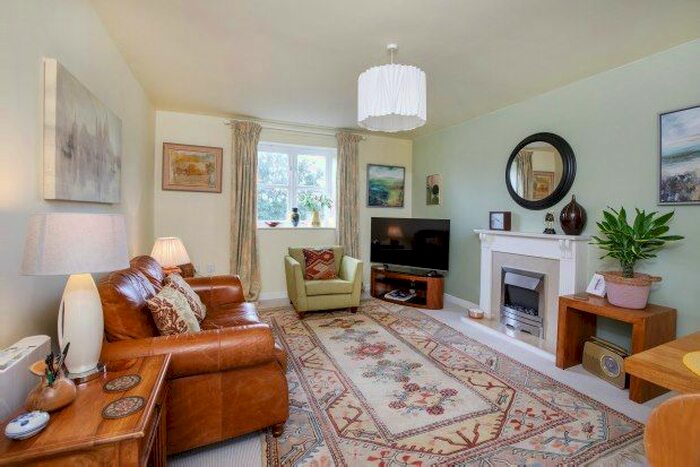 2 Bedroom Flat To Rent In Lilbourne Drive, York, YO30