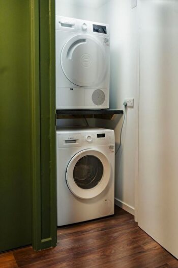 3 Bedroom Semi-Detached House To Rent In Leazes Parade, Newcastle Upon Tyne, NE2