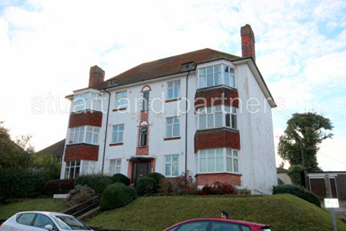2 Bedroom Flat To Rent In Sydney Road, Haywards Heath, RH16