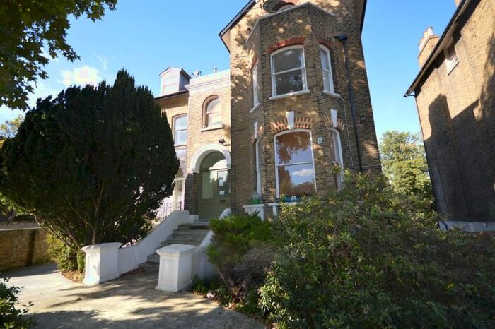 1 Bedroom Flat To Rent In Wickam Road, Brockley, London, SE4