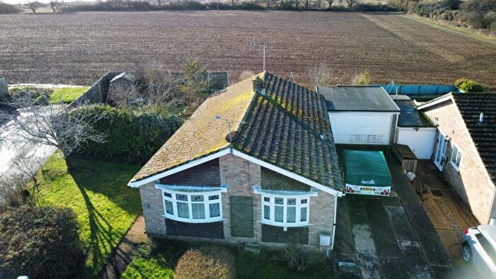 3 Bedroom Detached Bungalow For Sale In Dugmore Avenue, Kirby-le-Soken, Frinton-on-Sea, CO13