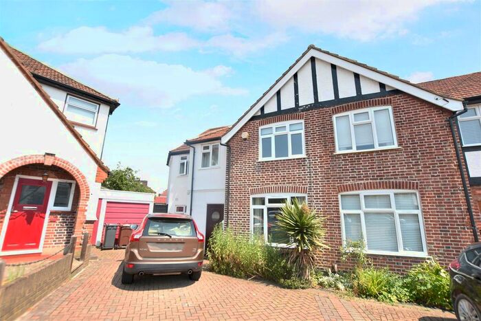 4 Bedroom Semi-Detached House To Rent In Woodland Gardens, Isleworth, TW7