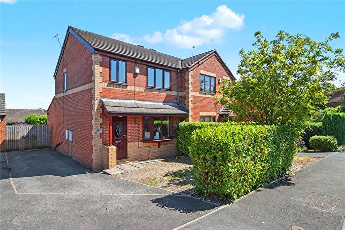 3 Bedroom Semi-Detached House For Sale In Weavers Croft, Pudsey, West Yorkshire, LS28