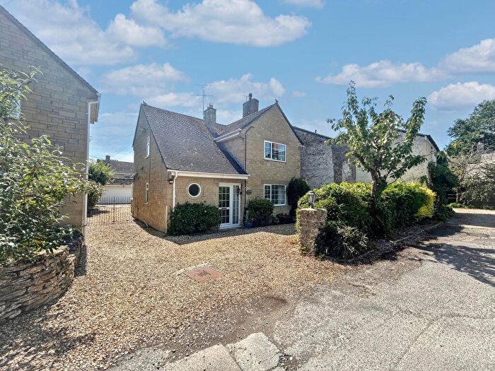 2 Bedroom Detached House For Sale In Wharf Lane, Kempsford, Fairford, GL7