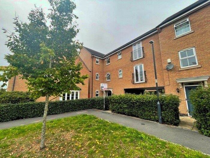 Studio To Rent In Crackthorne Drive, Rugby, CV23