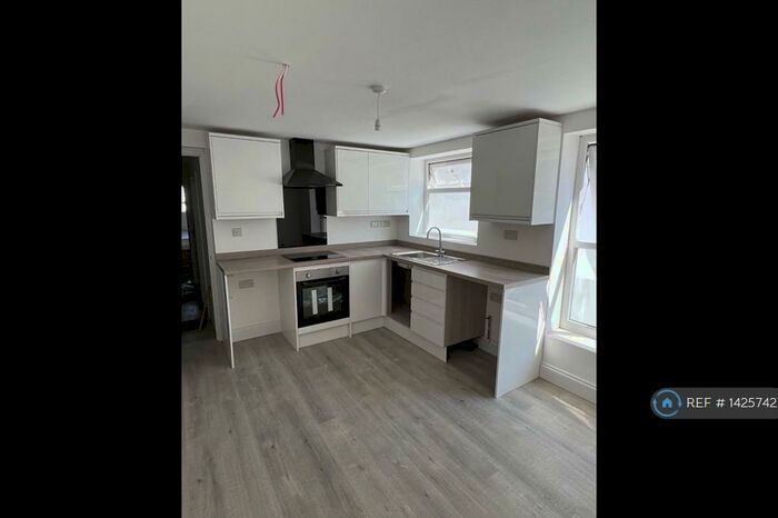 1 Bedroom Flat To Rent In Longton Grove Road, Weston-Super-Mare, BS23