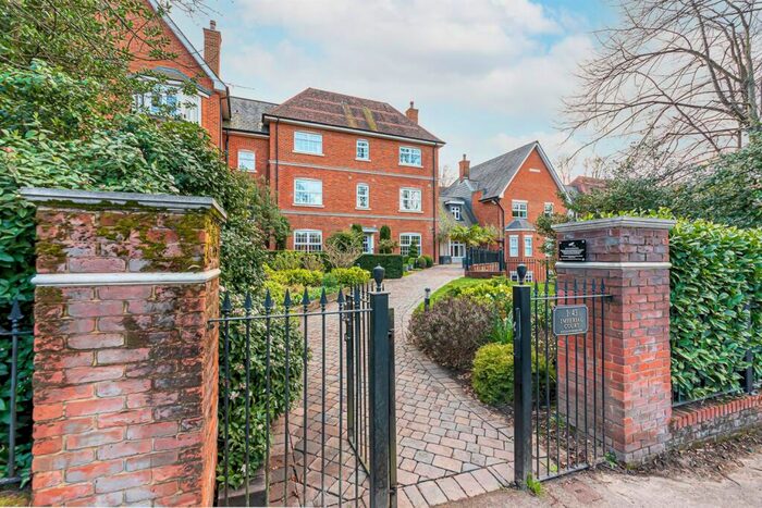 2 Bedroom Apartment To Rent In Imperial Court, Reading Road, Wokingham, RG41