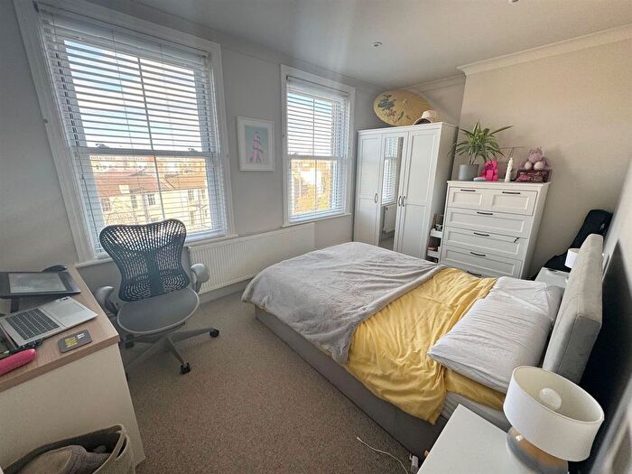 1 Bedroom Flat To Rent In Clifton Road, Brighton, BN1