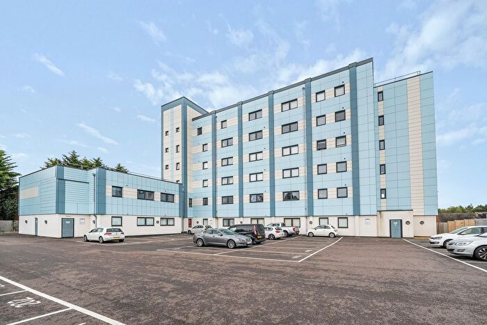 2 Bedroom Flat For Sale In Hitchin Road, Arlesey, SG15