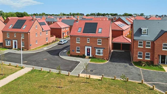 5 Bedroom Detached House For Sale In Ultramarine Close, Ashlawn Gardens, Rugby, CV22