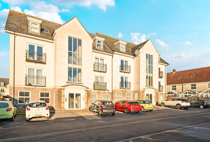2 Bedroom Apartment For Sale In Barter Close, Kingswood, Bristol, BS15