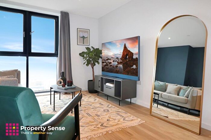 2 Bedroom Apartment To Rent In Swan Street House, Manchester, M4