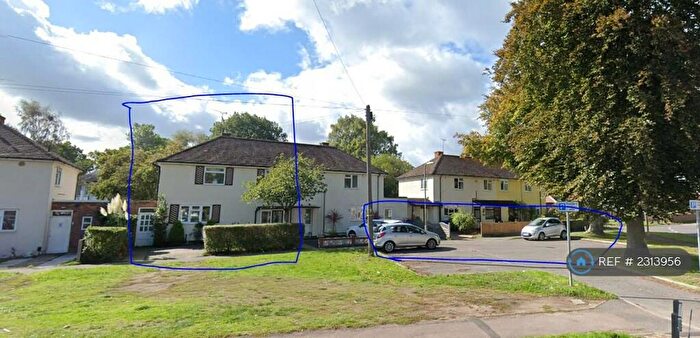 3 Bedroom Semi-Detached House To Rent In Birchett Road, Farnborough, GU14