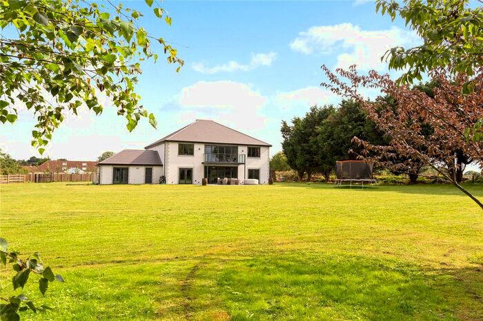 5 Bedroom Detached House For Sale In Highground Lane, Barnham, PO22