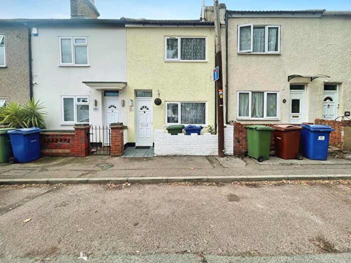 2 Bedroom House To Rent In William Street, Grays, RM17