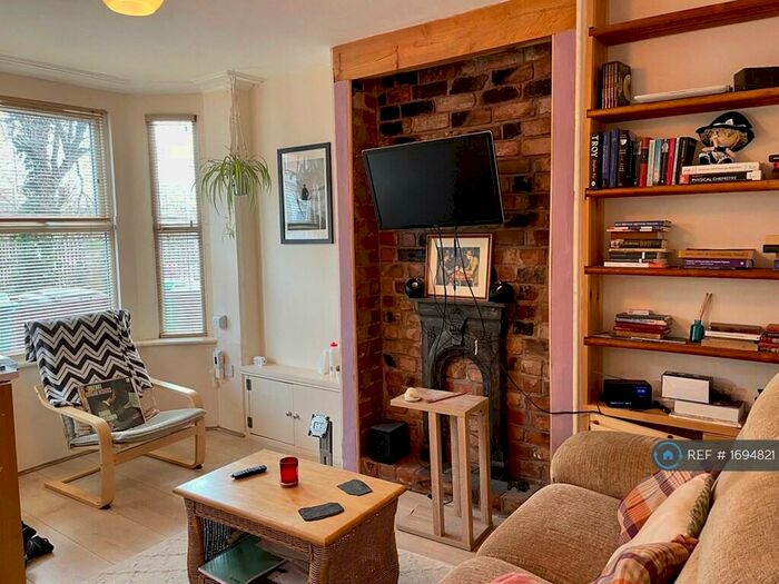 2 Bedroom Terraced House To Rent In Cecil Street, Nottingham, NG7