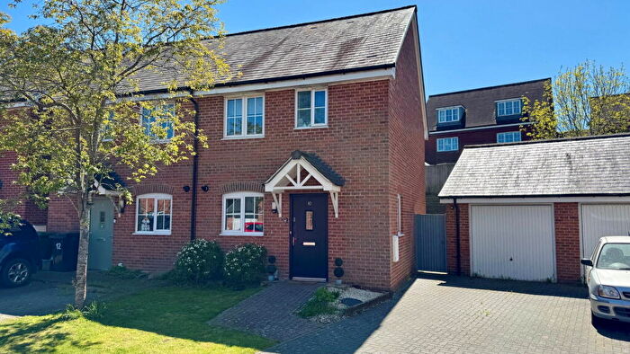 2 Bedroom Semi Detached House For Sale In Goshawk Road, Bishops Green, Newbury, RG20