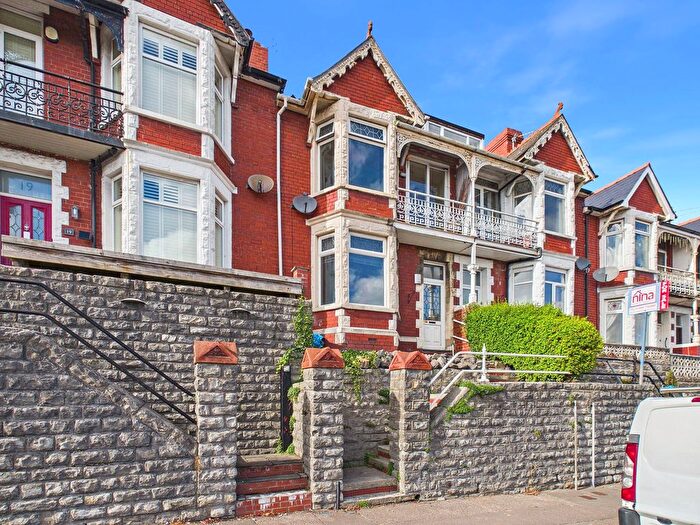3 Bedroom Terraced House For Sale In Park Avenue, Barry, CF62