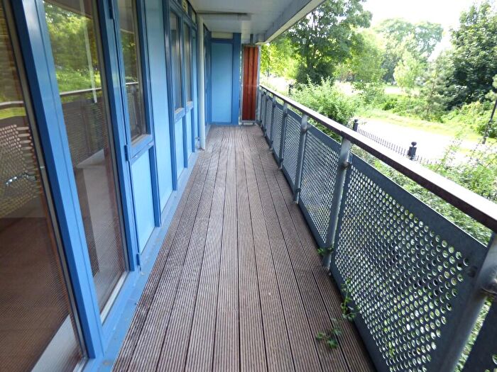2 Bedroom Apartment To Rent In Leamore Court, Meath Crescent, Bethnal Green, E2