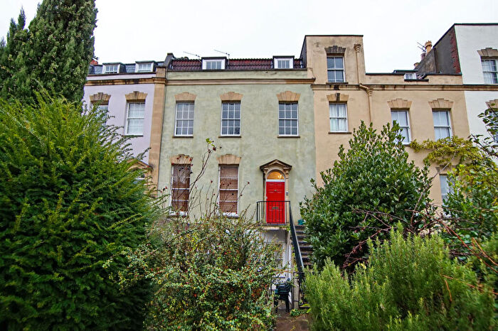2 Bedroom Flat To Rent In Kingsdown Parade, Cotham, BS6