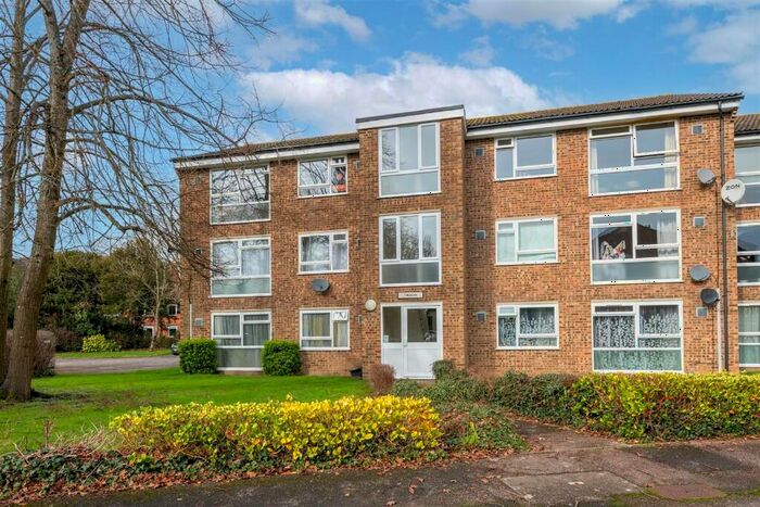 1 Bedroom Apartment To Rent In Aurum Close, Horley, Surrey, RH6