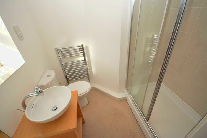 2 Bedroom Apartment To Rent In Drum Close, Allestree, Derby, DE22